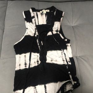 Black white pattern stretchy body suit